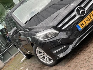 Thumbnail Mobil 7