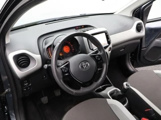 Thumbnail Mobil 6