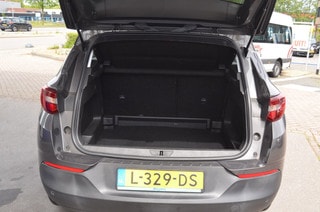 Thumbnail Mobil 9