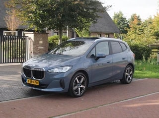 Thumbnail Mobil 6
