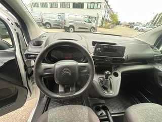 Thumbnail Mobil 4