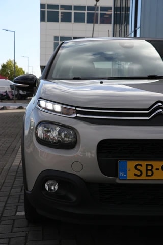 Thumbnail Mobil 6