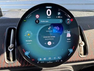 Thumbnail Mobil 10