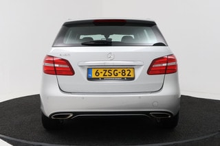 Thumbnail Mobil 8