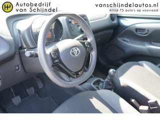 Thumbnail Mobil 10