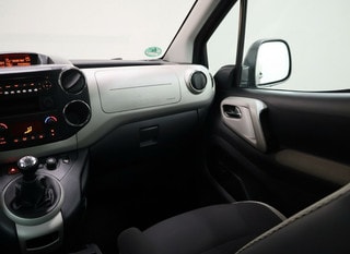 Thumbnail Mobil 10