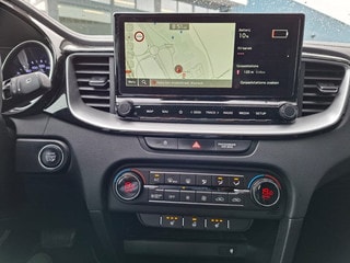 Thumbnail Mobil 8