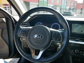 Thumbnail Mobil 6