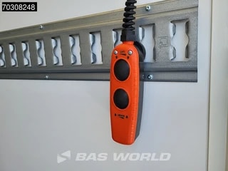 Thumbnail Mobil 10